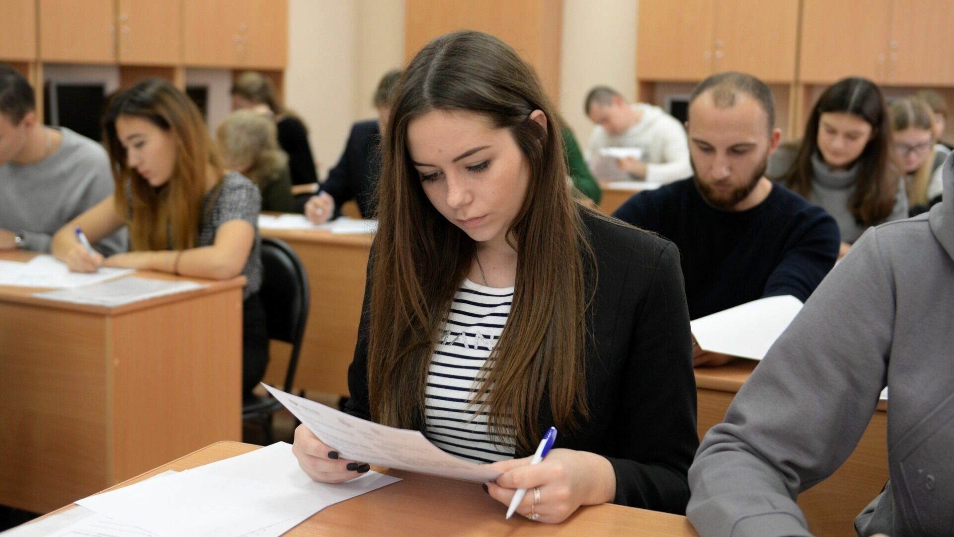 Студенты оценили качество образования на «тройку» в Волгограде