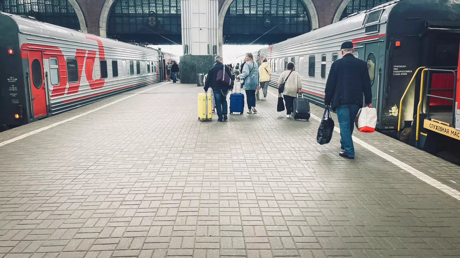Поезда задерживаются из-за шторма в Сочи