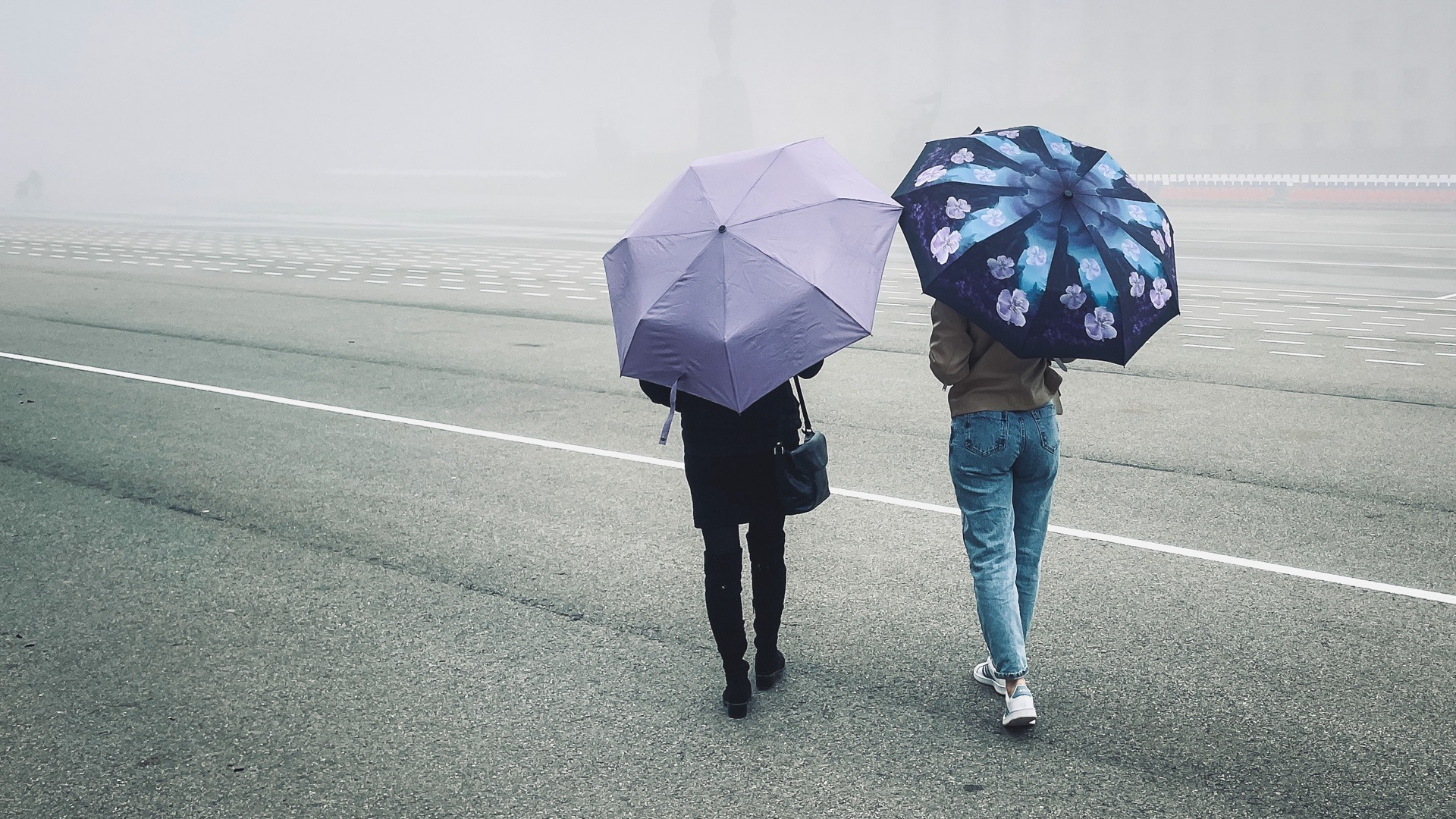 Град, дожди и ливни обещают волгоградцам синоптики на выходные