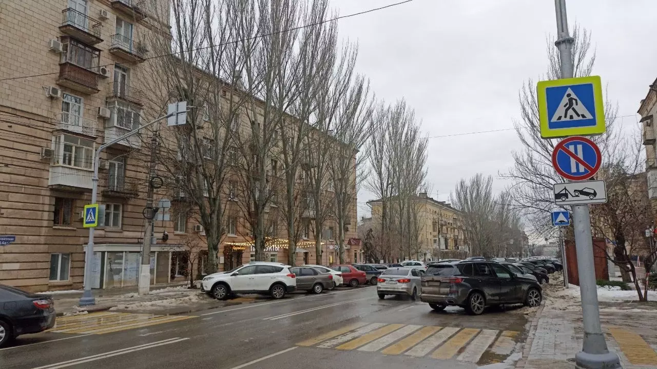 Система парковок по одной стороне в Волгограде себя не оправдывает