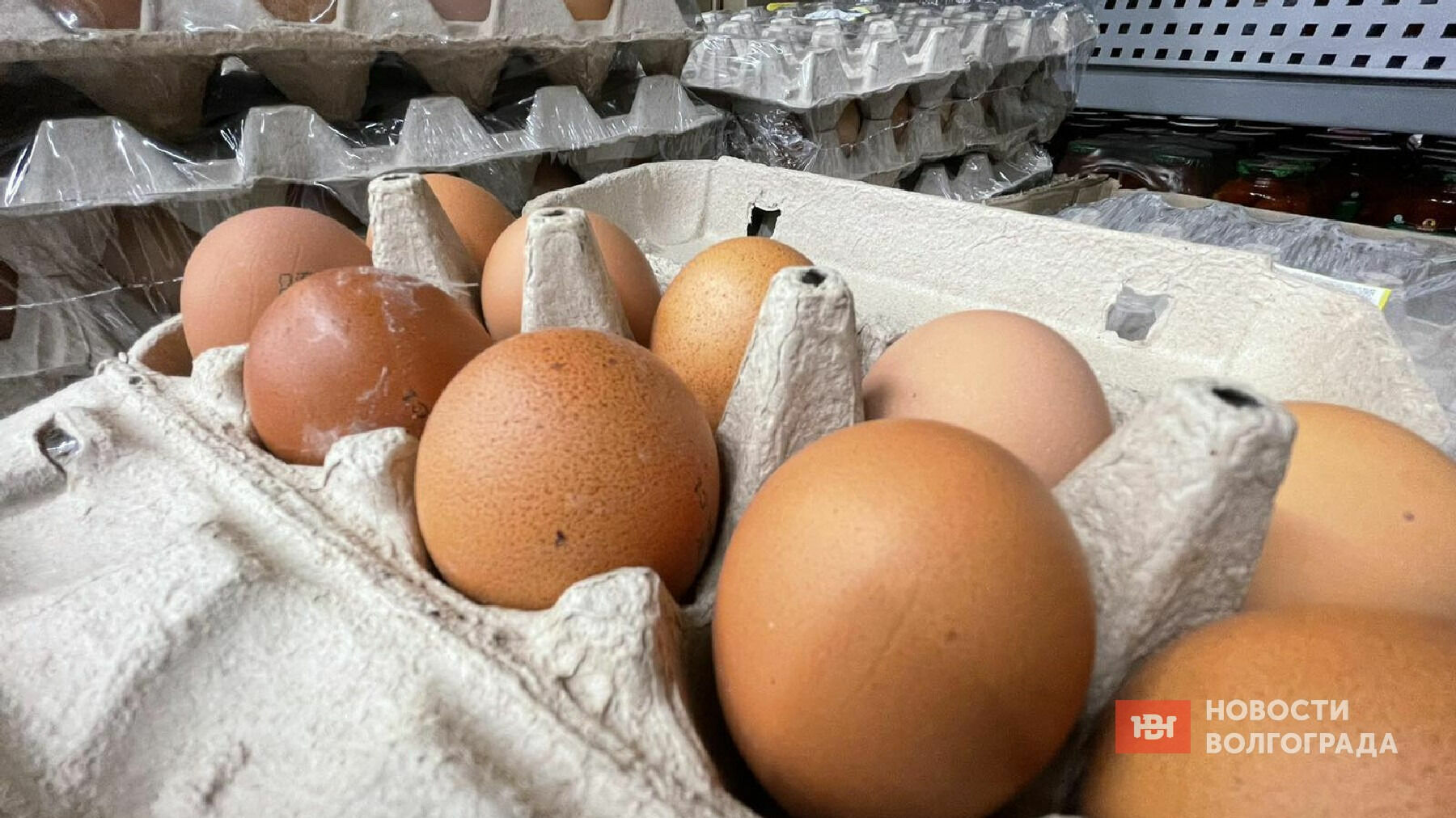 Яйца с истекшим сроком годности продавали в волгоградских магазинах