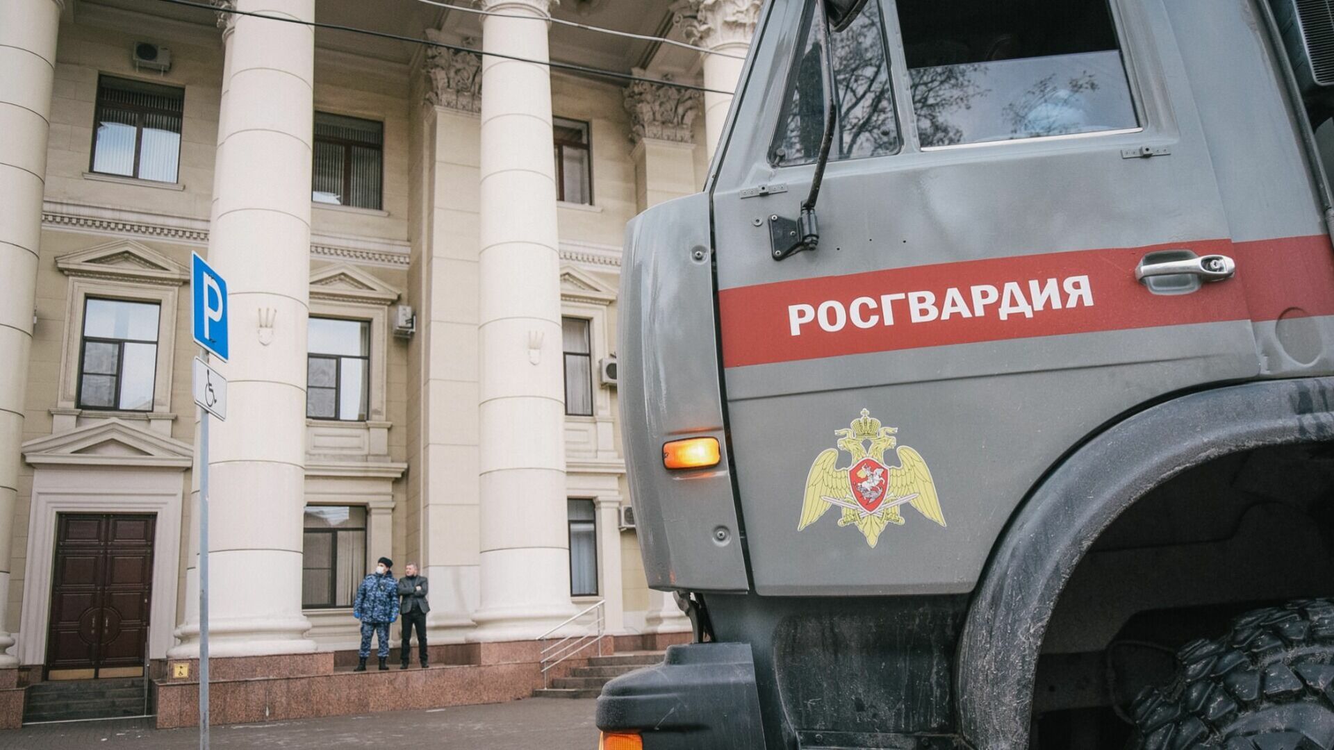 Росгвардейцам установили доплату в 10 тысяч рублей в Волгоградской области