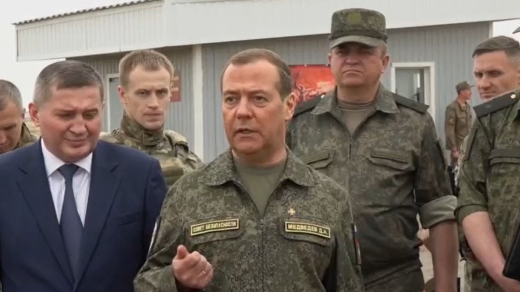 Прилёты ракет в города России Медведев назвал терактами