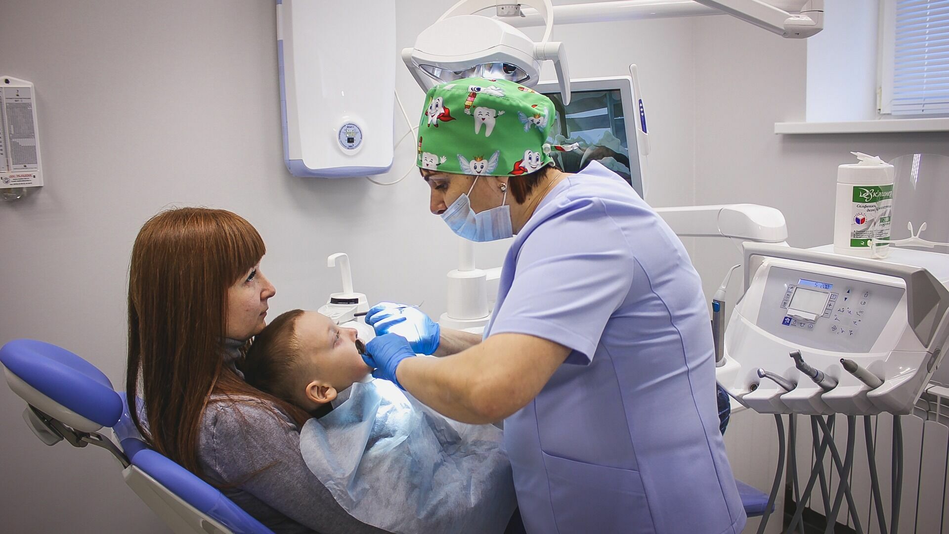 Стоматологи и супервайзеры стали самыми высокооплачиваемыми в Волгограде