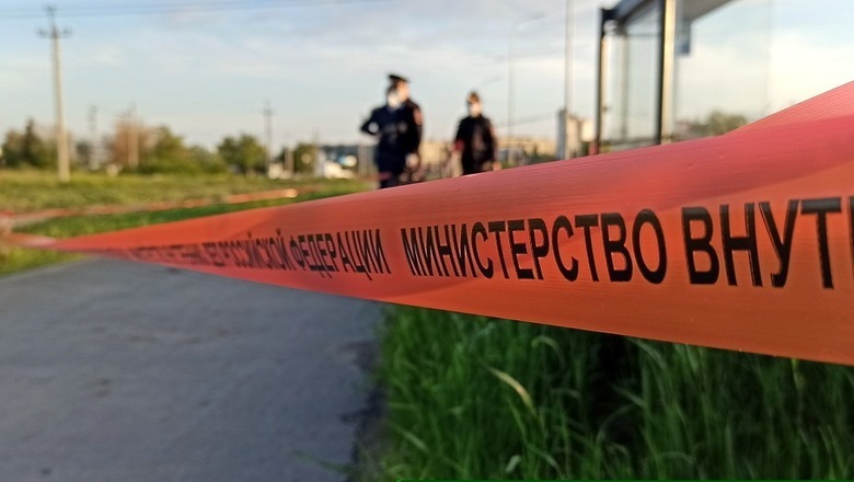 В Волгограде мужчина выпал с третьего этажа многоквартирного дома