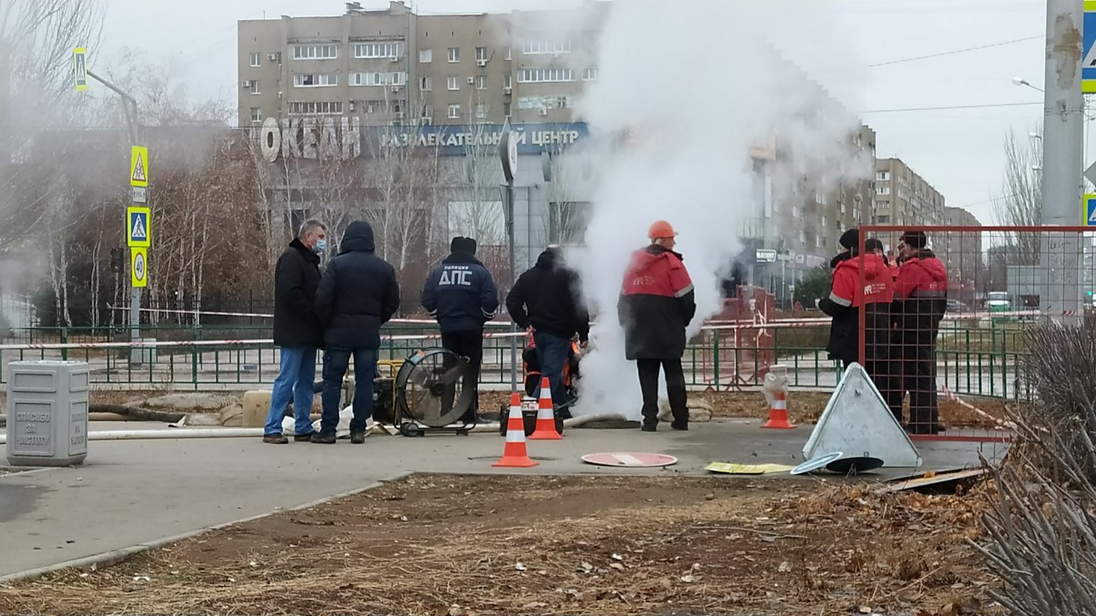 СК организовал проверку по факту аварии на теплосетях в Волжском