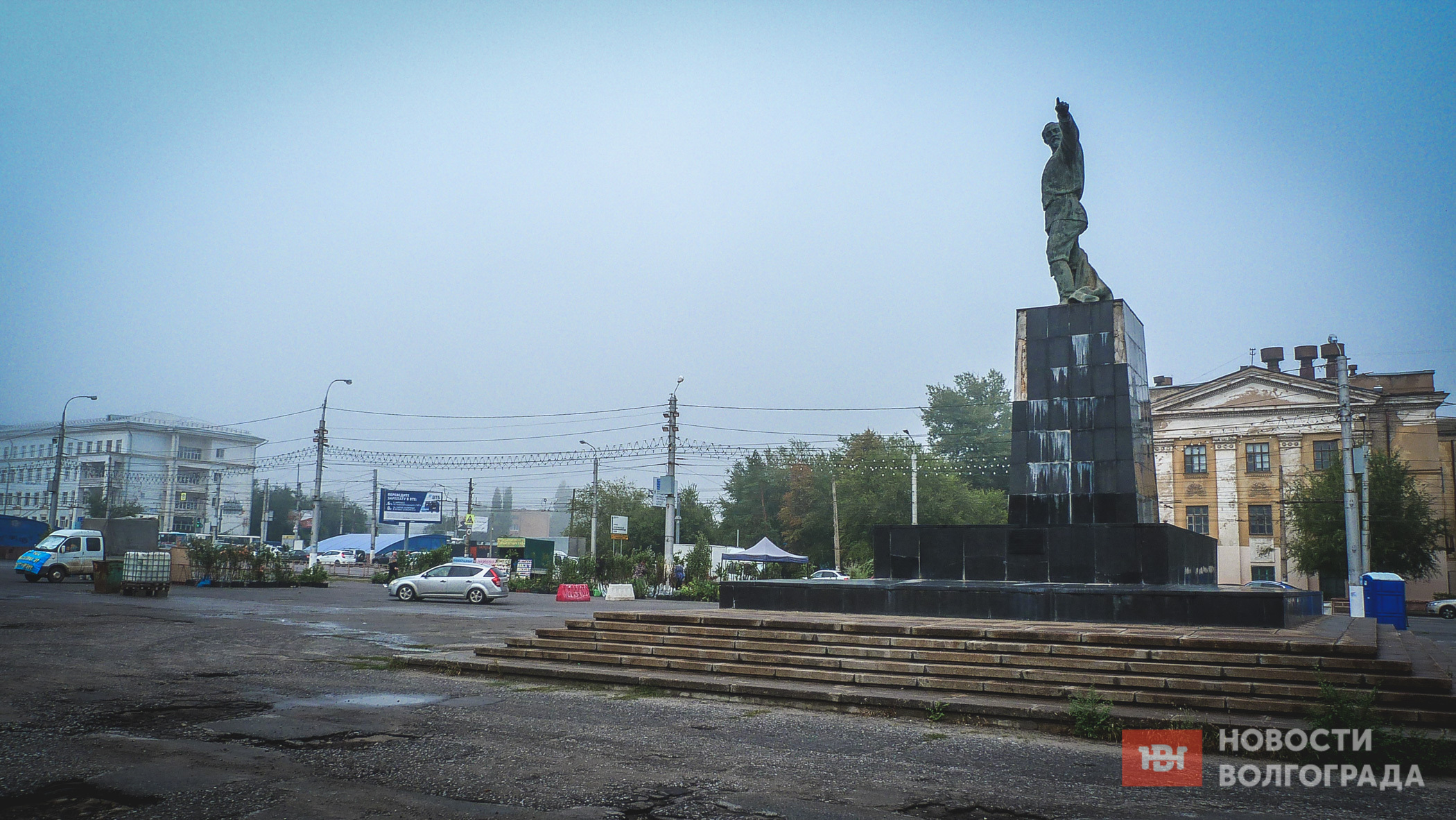 Памятник Дзержинскому разрушается в Волгограде