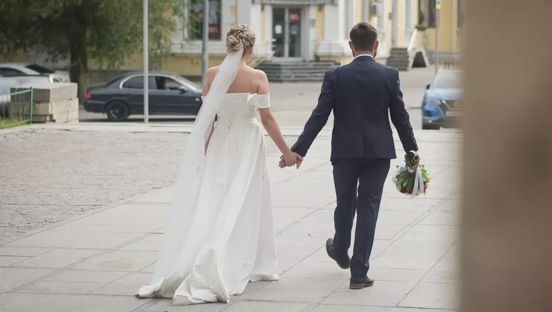 204 пары зарегистрировали брак в Волгограде 14 октября