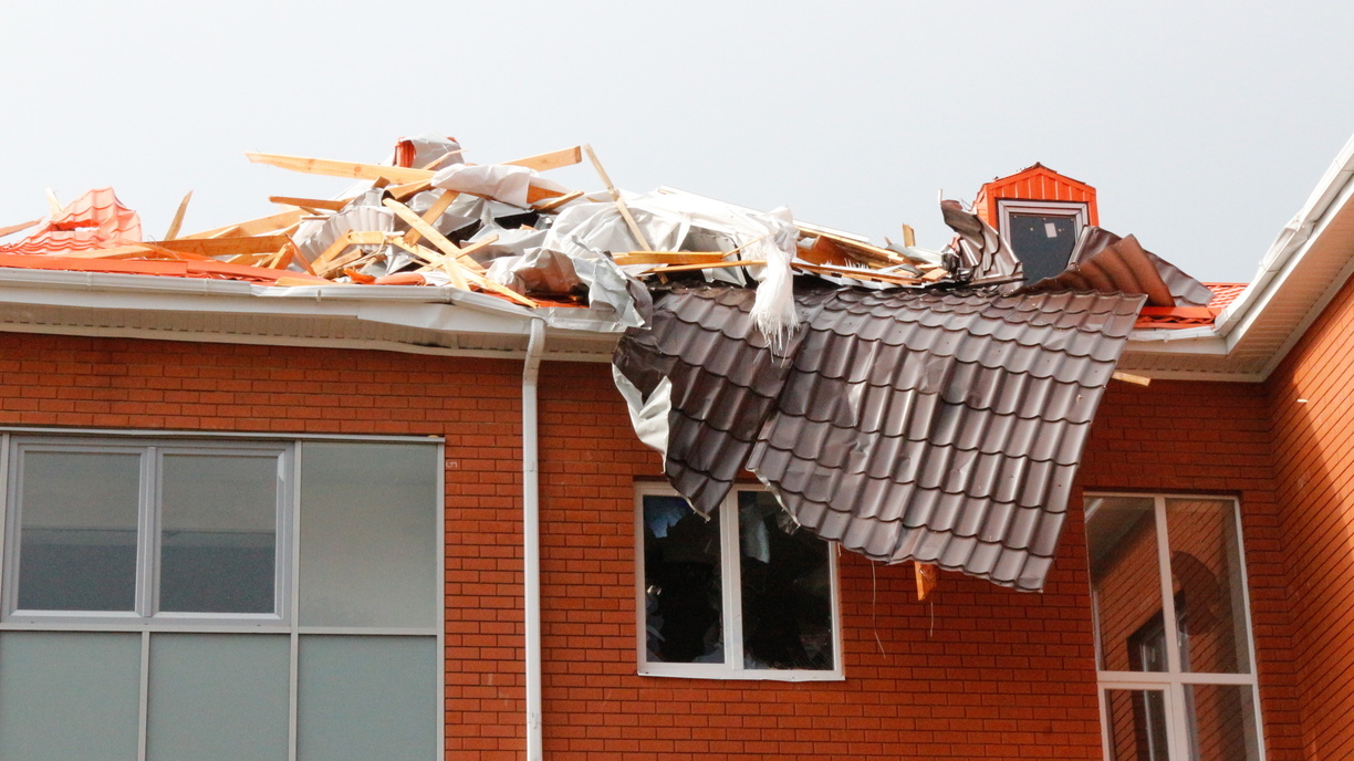 Ликвидацию последствий урагана в Волгоградской области контролирует прокуратура