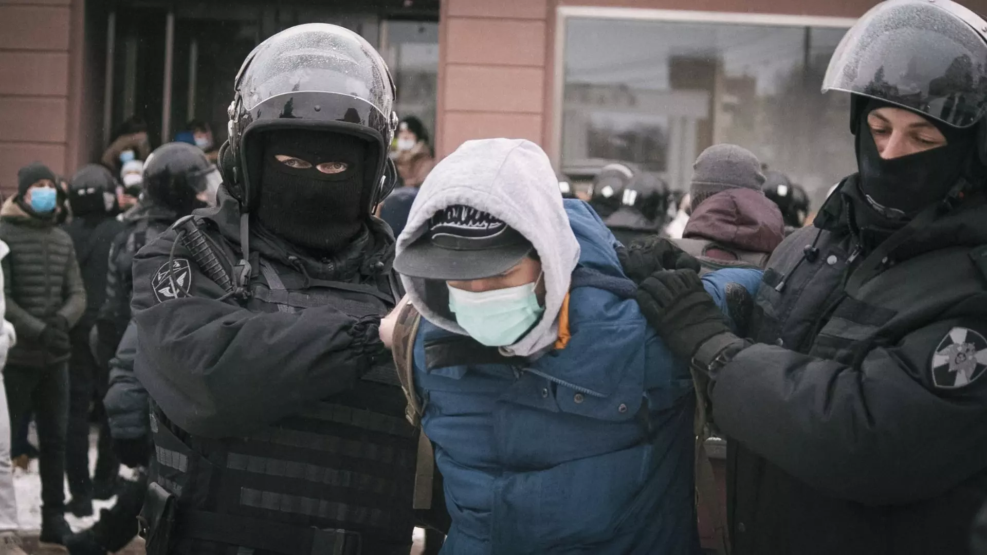 Горячие события разыгрались в отделе полиции Дзержинского района