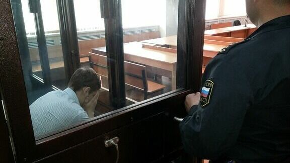Судебный пристав получил 1,5 года за мошенничество с показателями в Волгограде