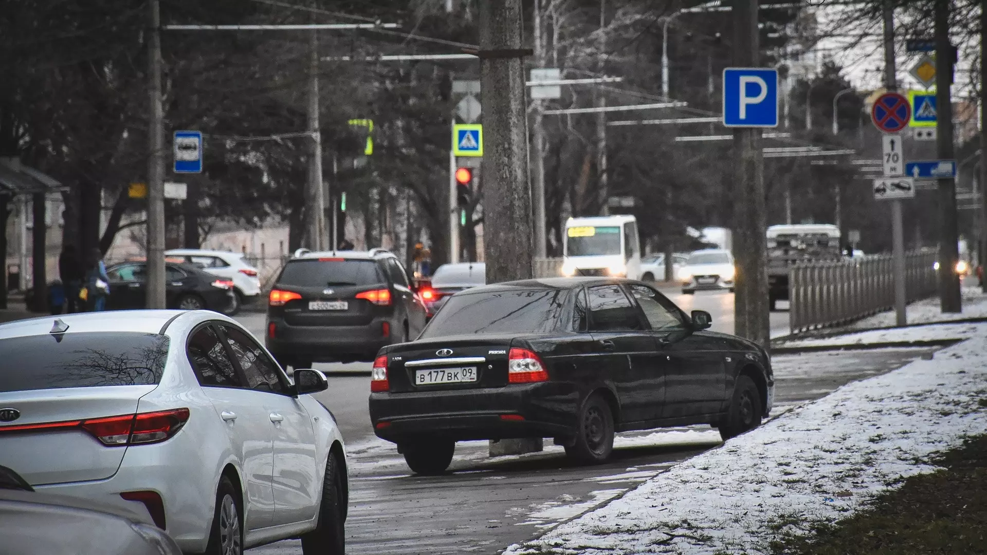 Волгоградские чиновники снова тратят деньги на парковку