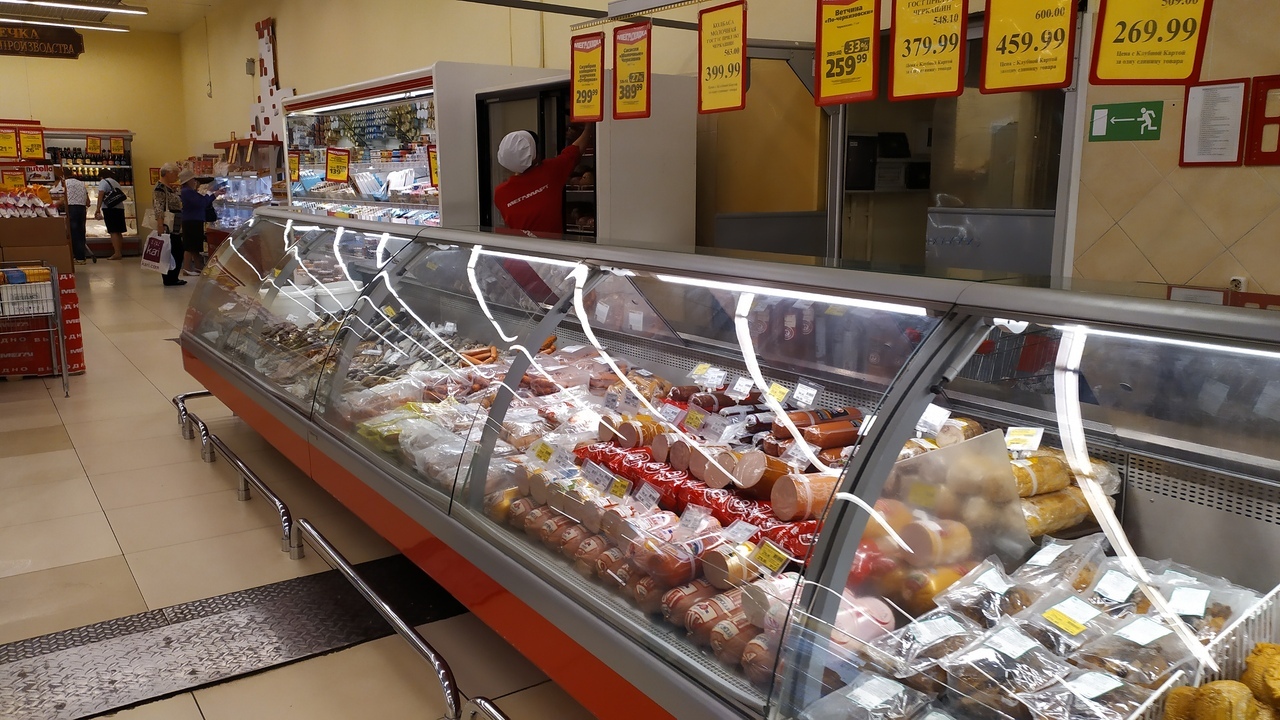Названы колбасы с вирусом АЧС, обнаруженные в магазинах Волжского