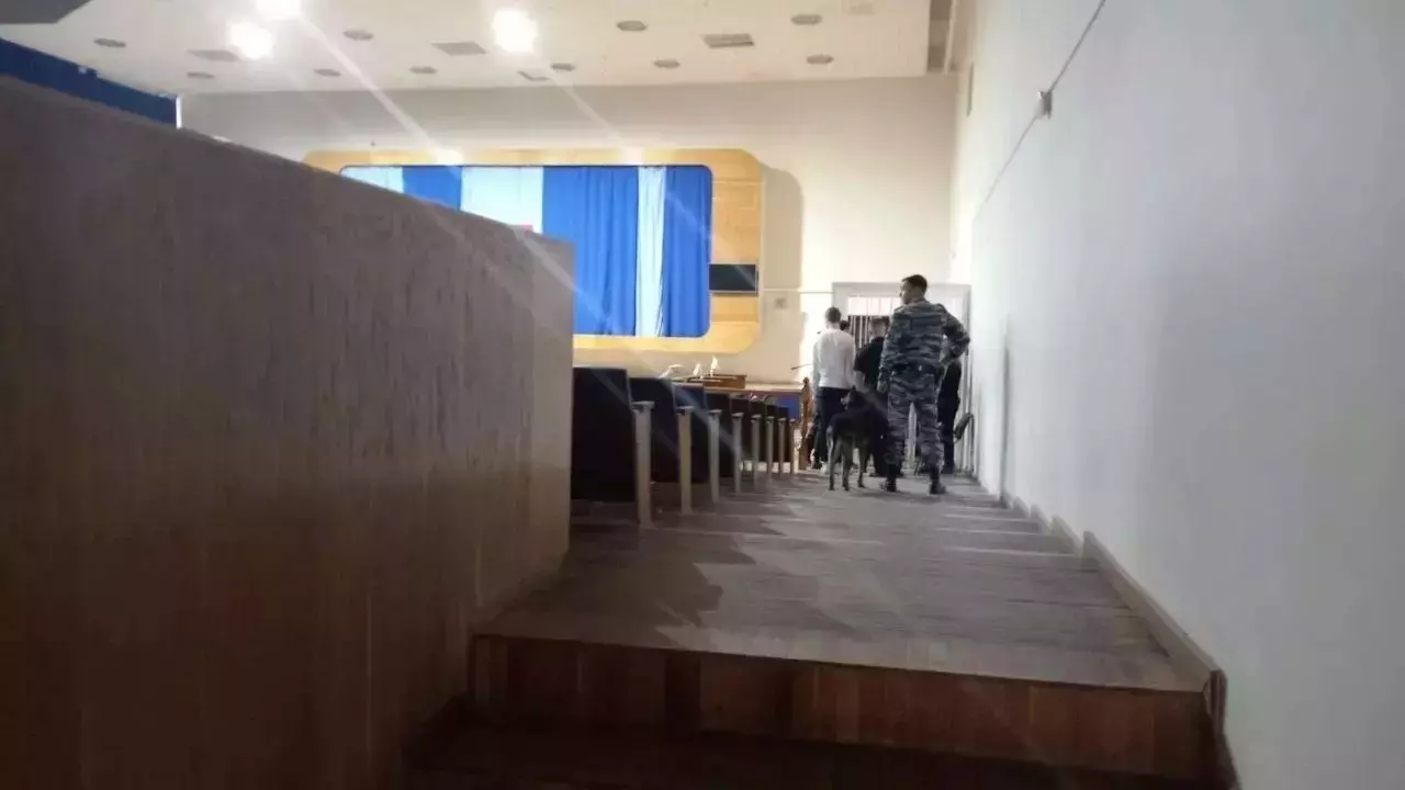 Конвой на выборах: в Волгограде перенесли процесс об убийстве айтишника