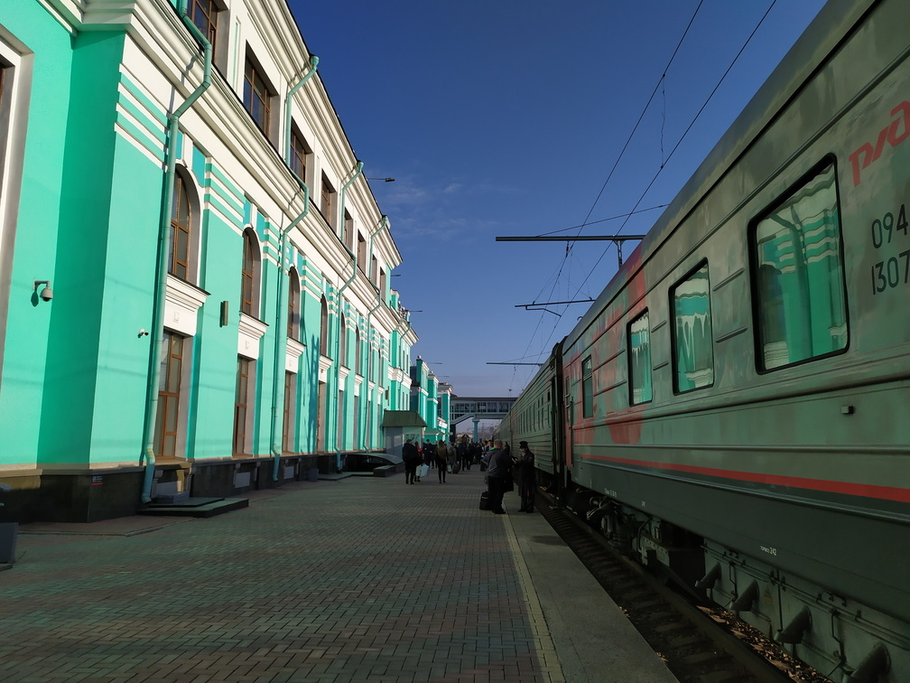 Волгоградцев вывезут с юга России на поездах и автобусах