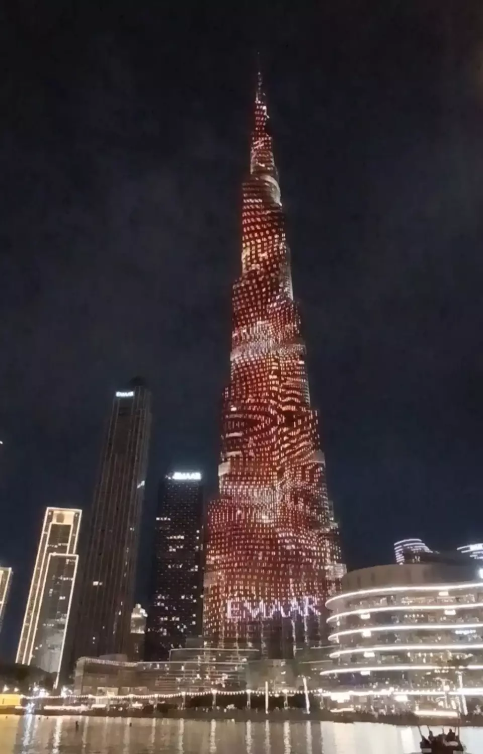 Самое высокое здание в мире небоскрёб Бурдж Халифа