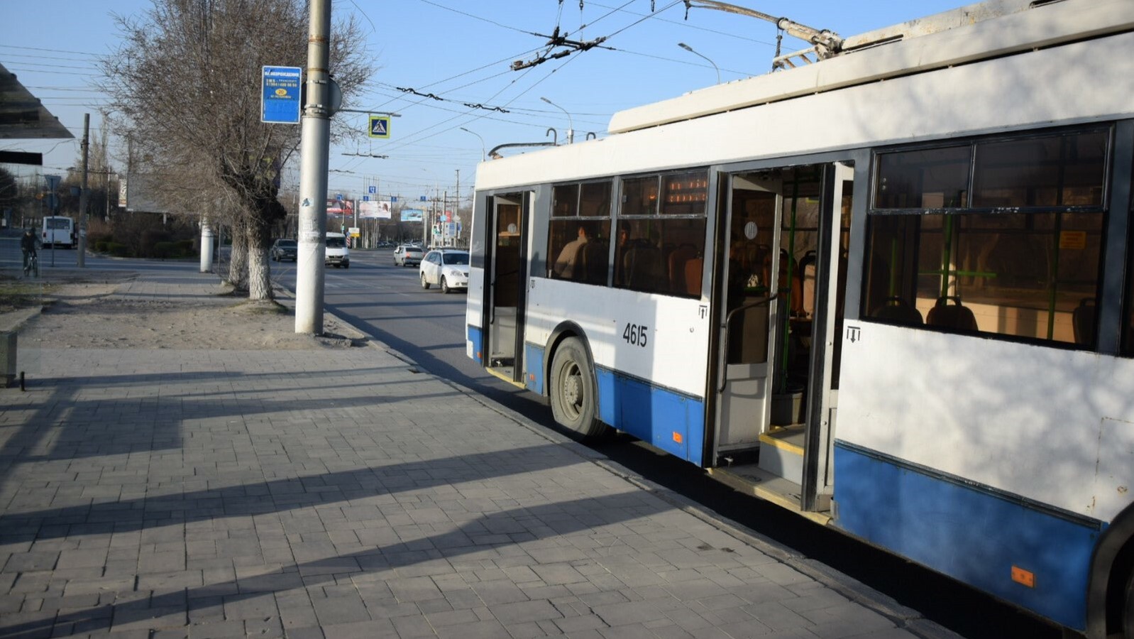 Девять остановок общественного транспорта переименовали в Волгограде