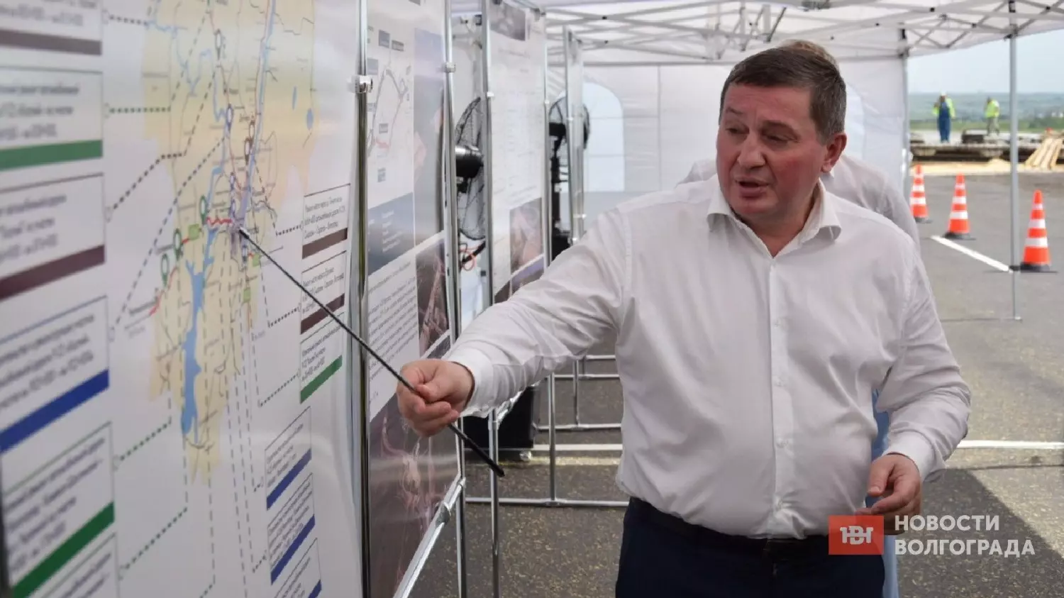 Андрей Бочаров осматривает ход строительства дороги в обход Волгограда