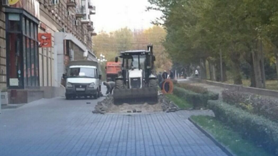 Из-за дефектных участков на Аллее Героев заменят все тротуары