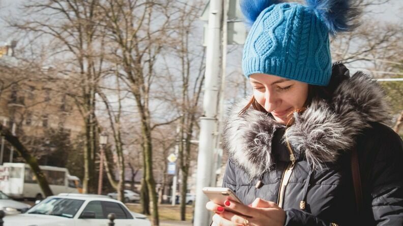 Волгоградцам рассказали о пользе дезинфекции смартфонов