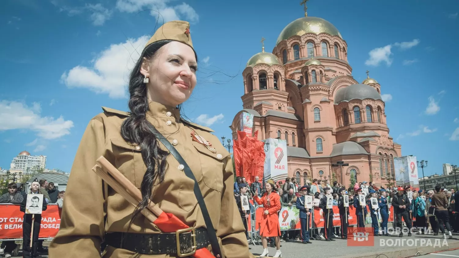 Девушки-регулировщицы стали украшением парада в Волгограде