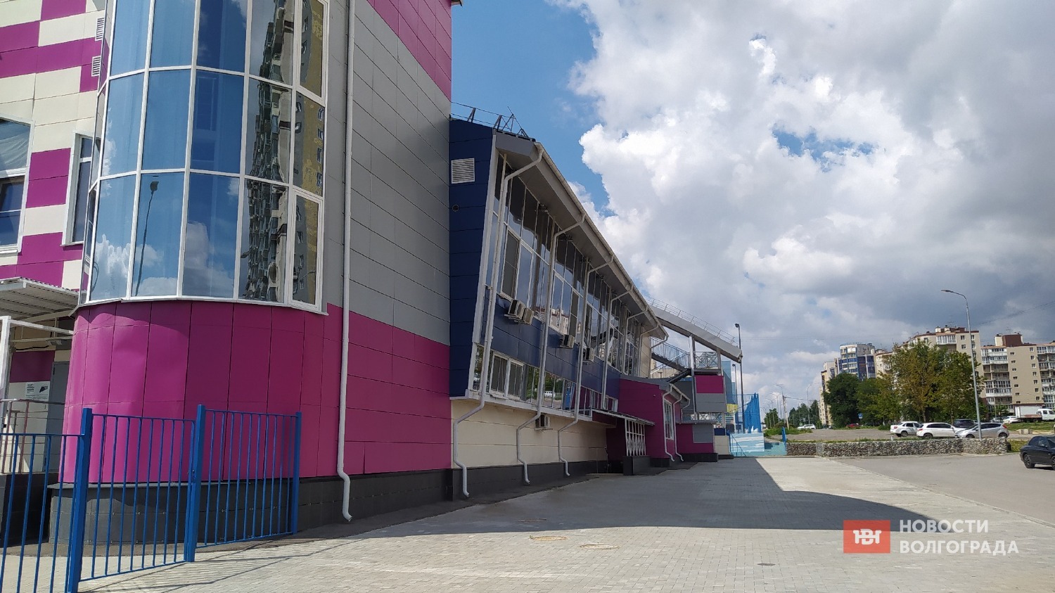 Современный центр развития гандбола имени Акопяна в Дзержинском районе в Волгограде