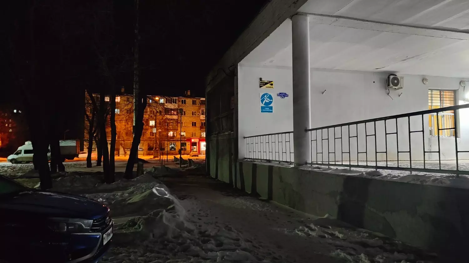Парк у станции «Заканальной» в Волгограде снова погрузился во тьму