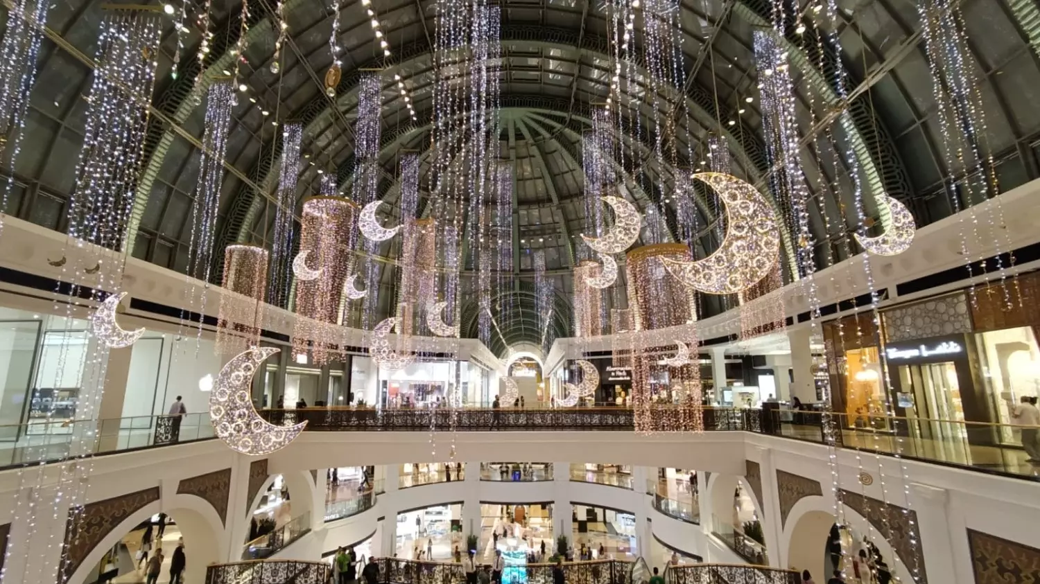Торговые центры в Дубае наполнены роскошью