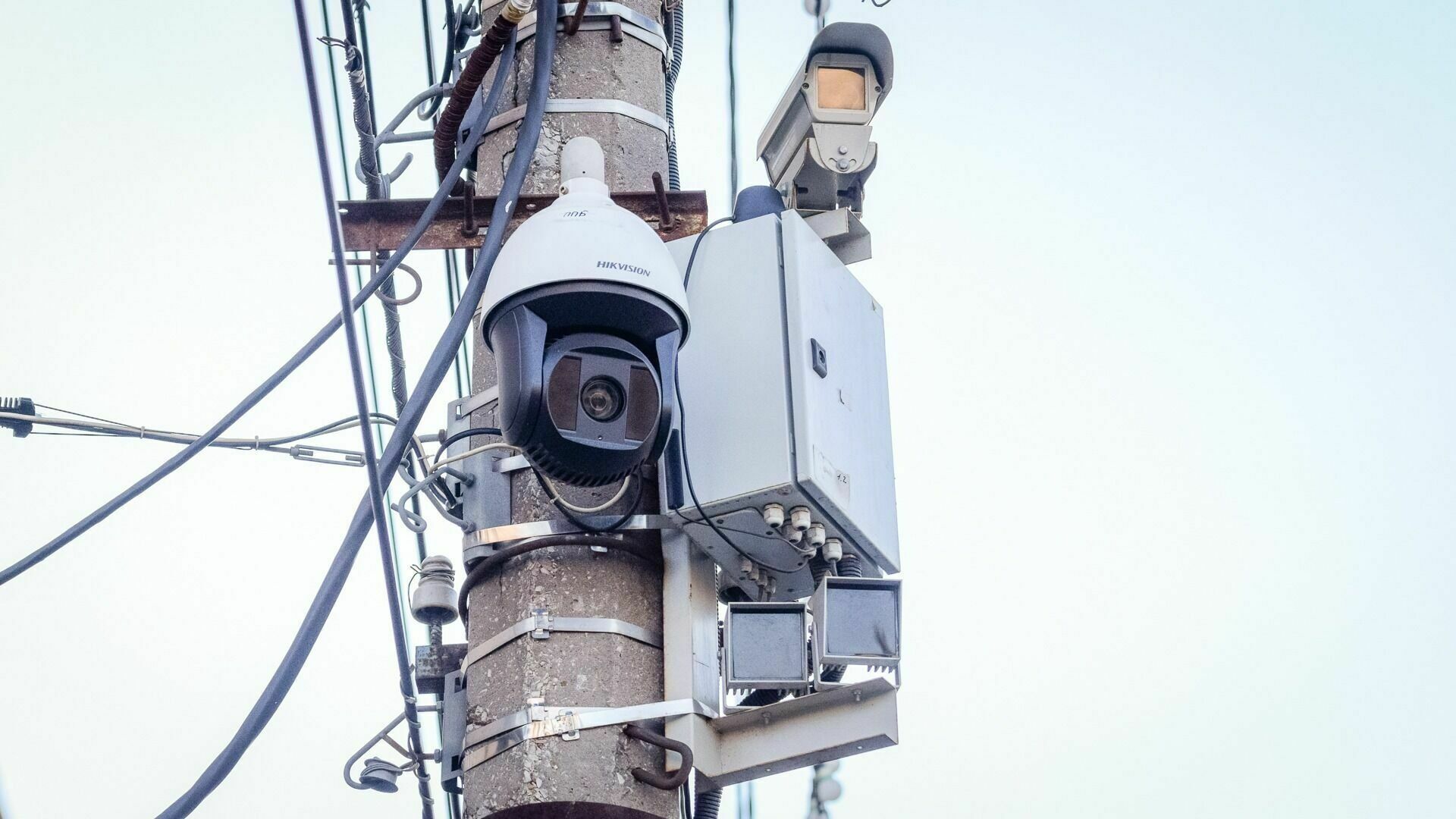 Около 2 млрд рублей потратят на дорожные камеры в Волгоградской области
