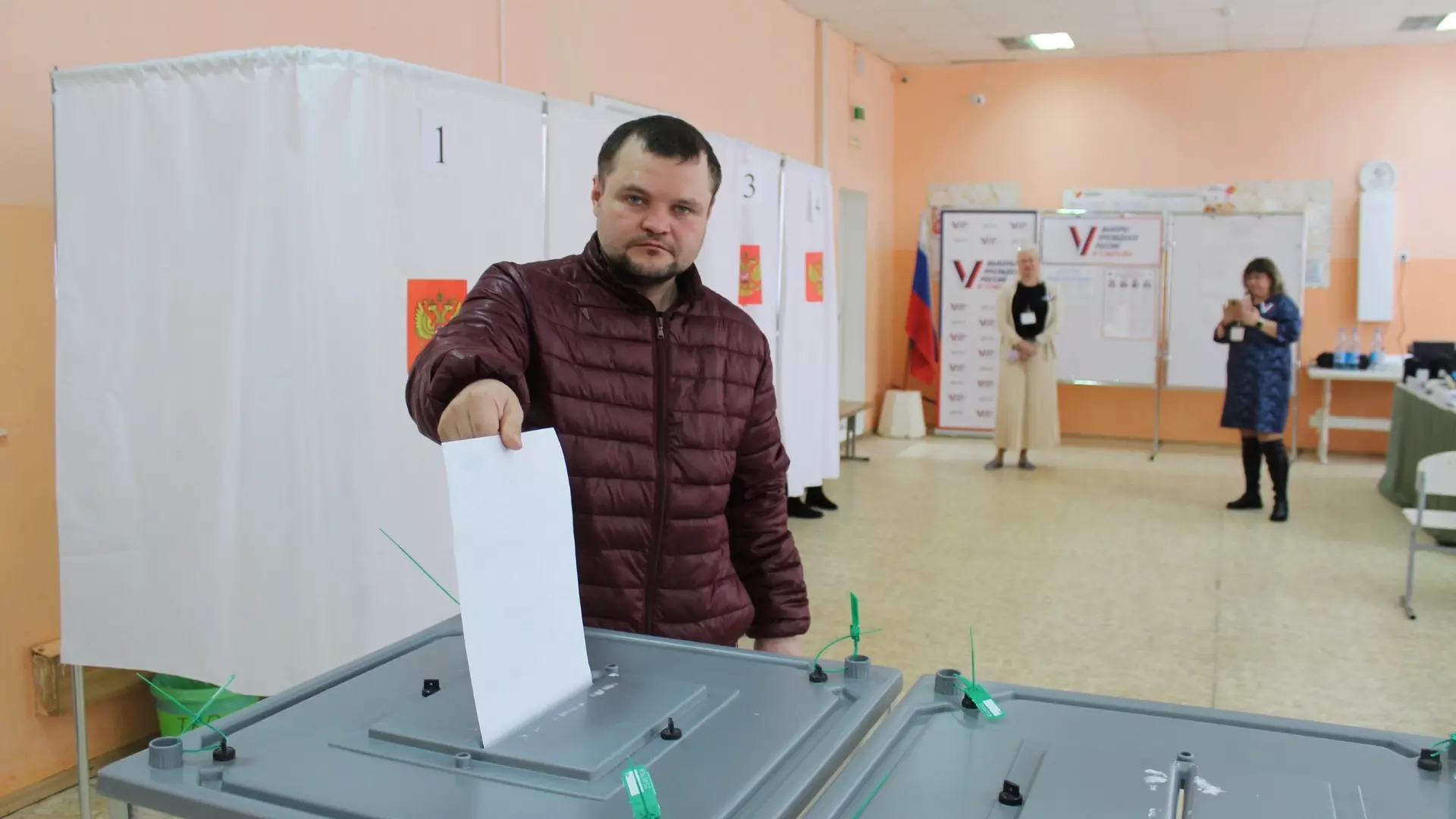 Блины и бюллетени: как проходят выборы президента в Волгограде 17 марта