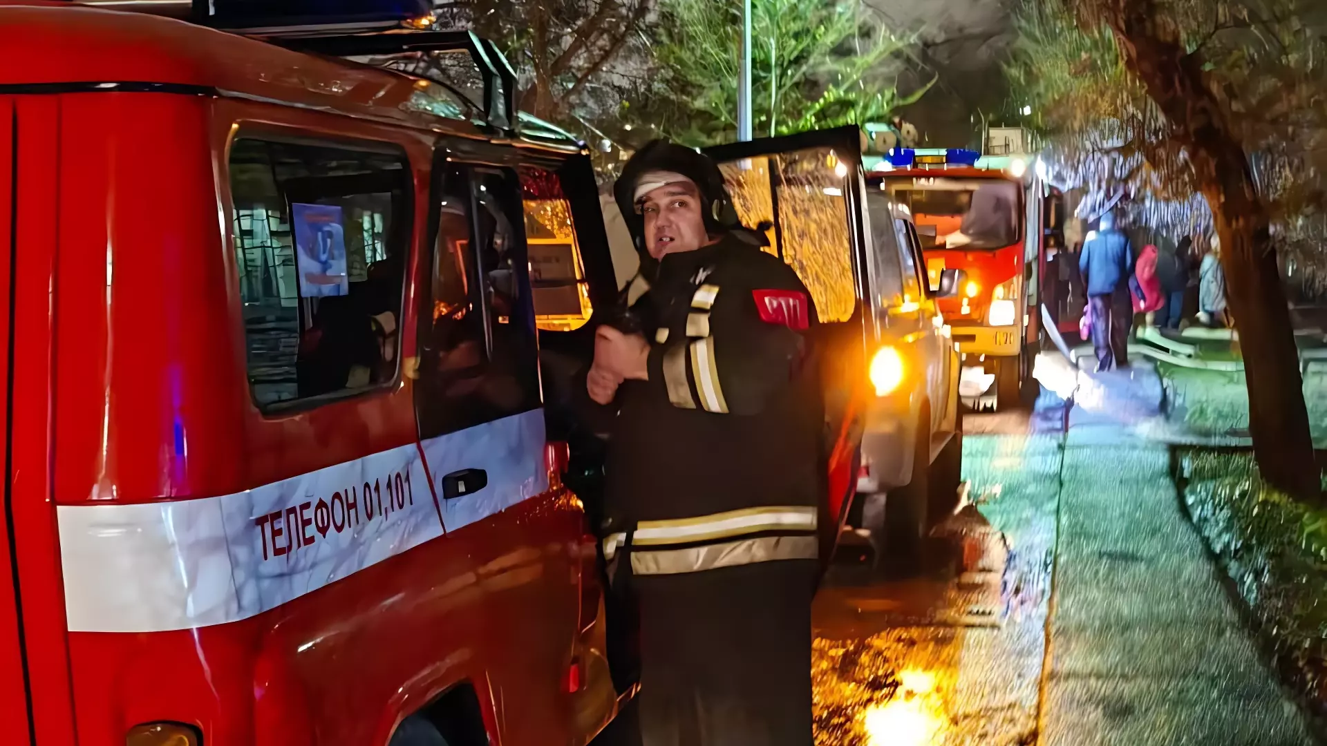 Гибель одного человека подтвердилась после пожара в Волжском