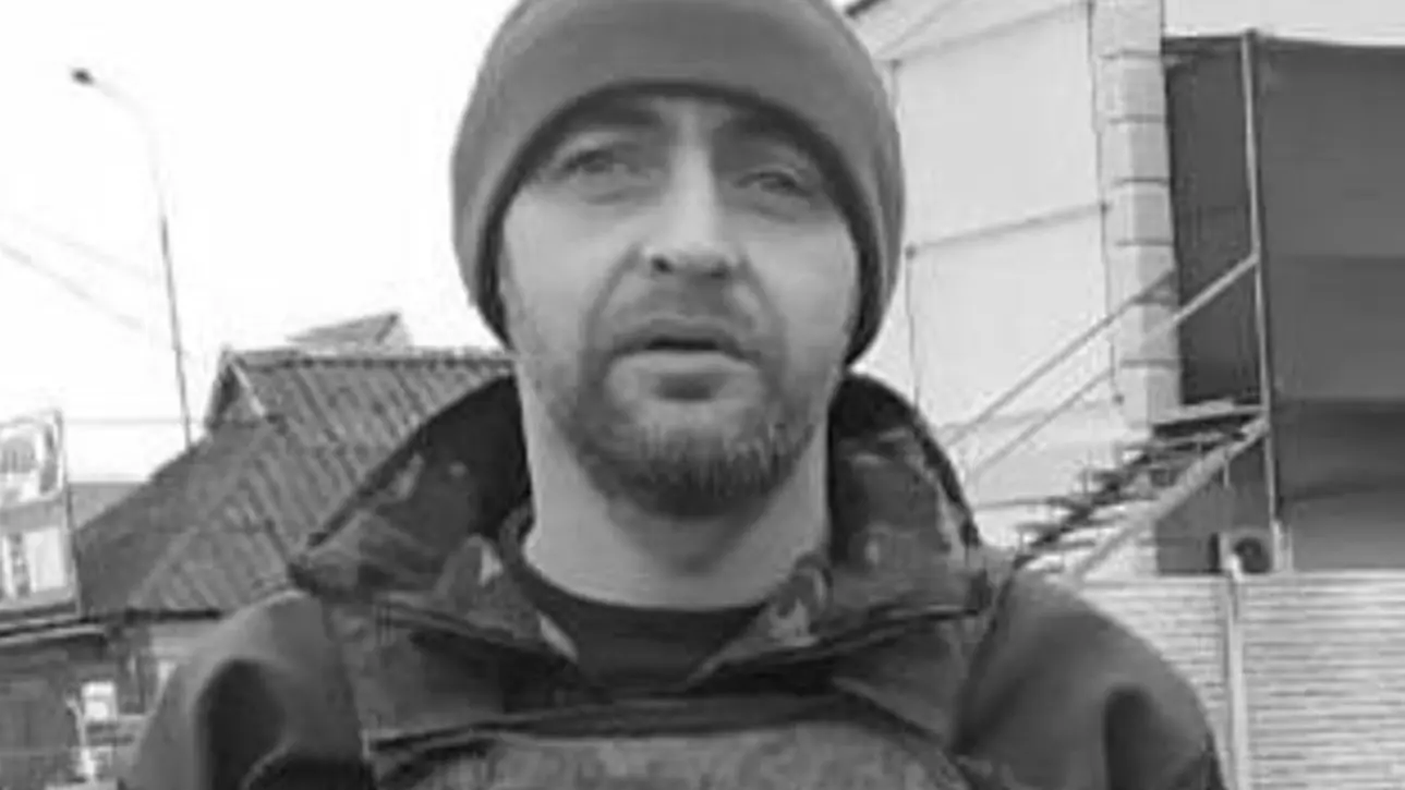 Волгоградцы простились с погибшим в СВО Виктором Абушаевым