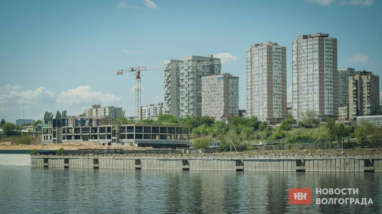 По итогам 2022 года в Волгоградской области введено в эксплуатацию 126,7 млн кв метров жилья.
