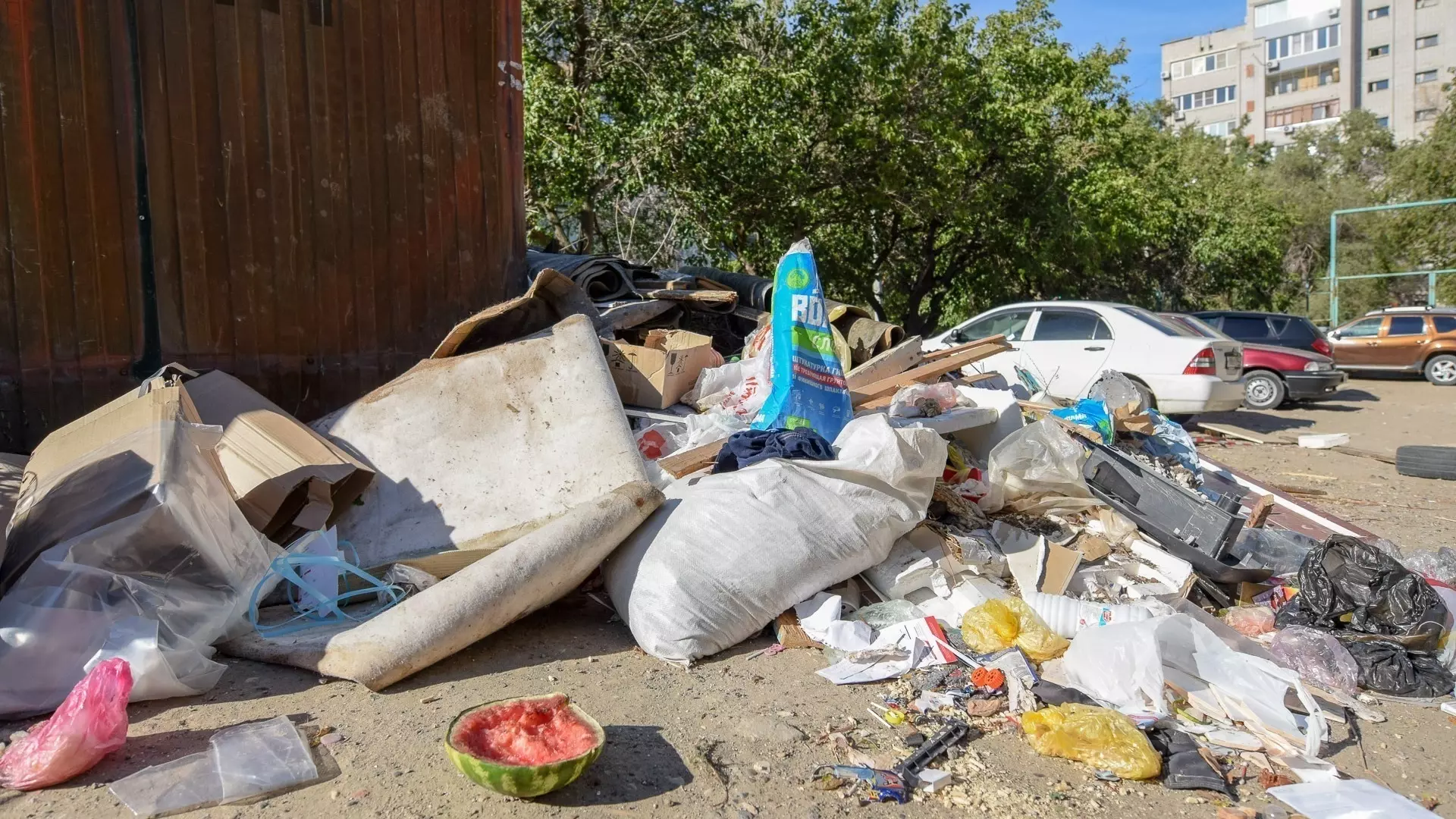 Смена мусорного регоператора не убавила горы отходов в Волгограде