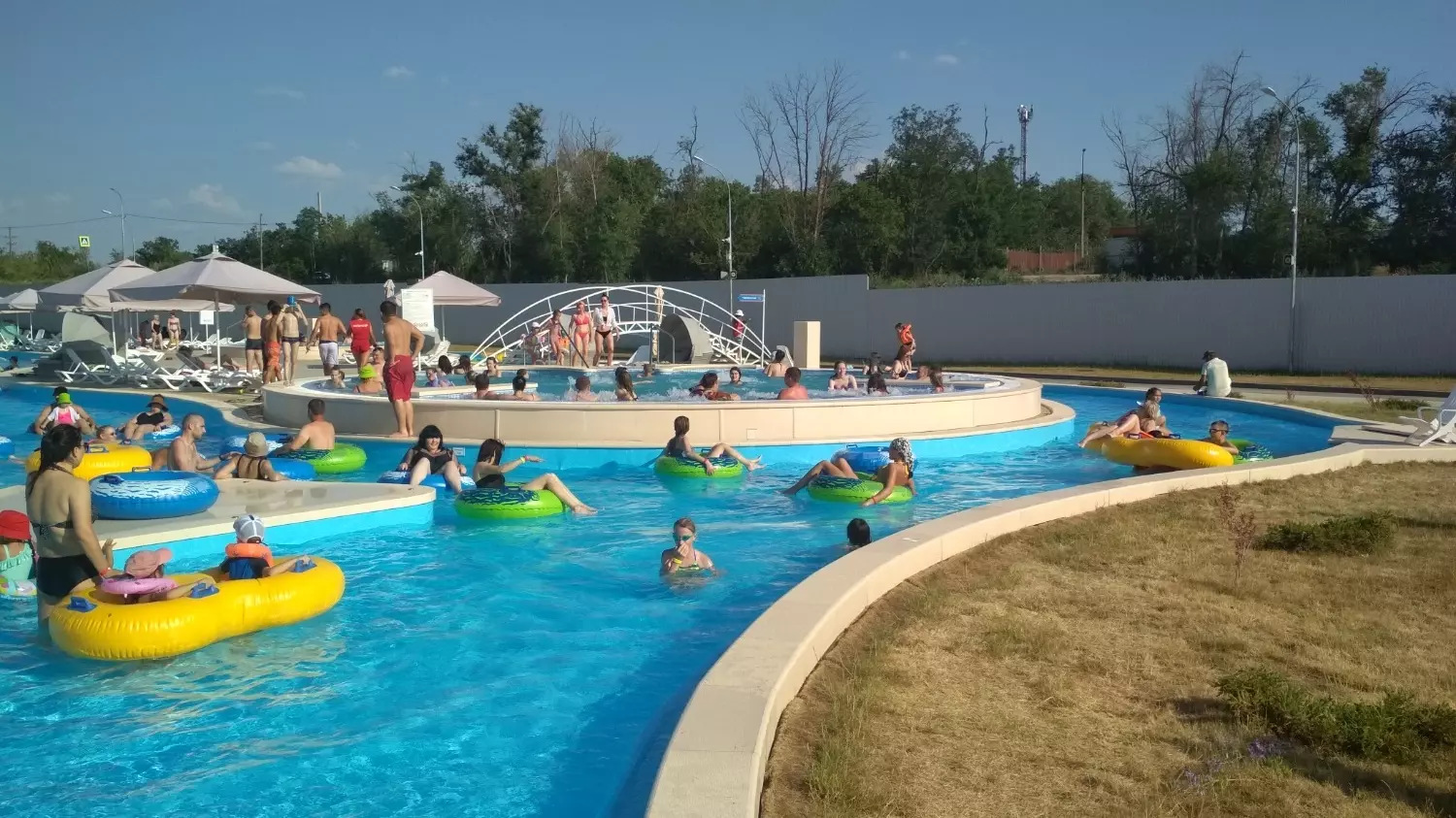 Аквапарк «Акватория» в Кировском районе радует и детей, и взрослых